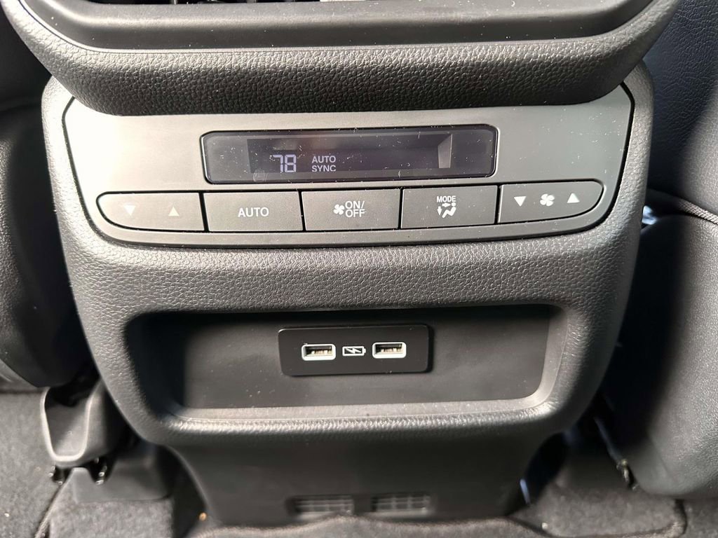 Used 2023 Honda Pilot EX-L image 15