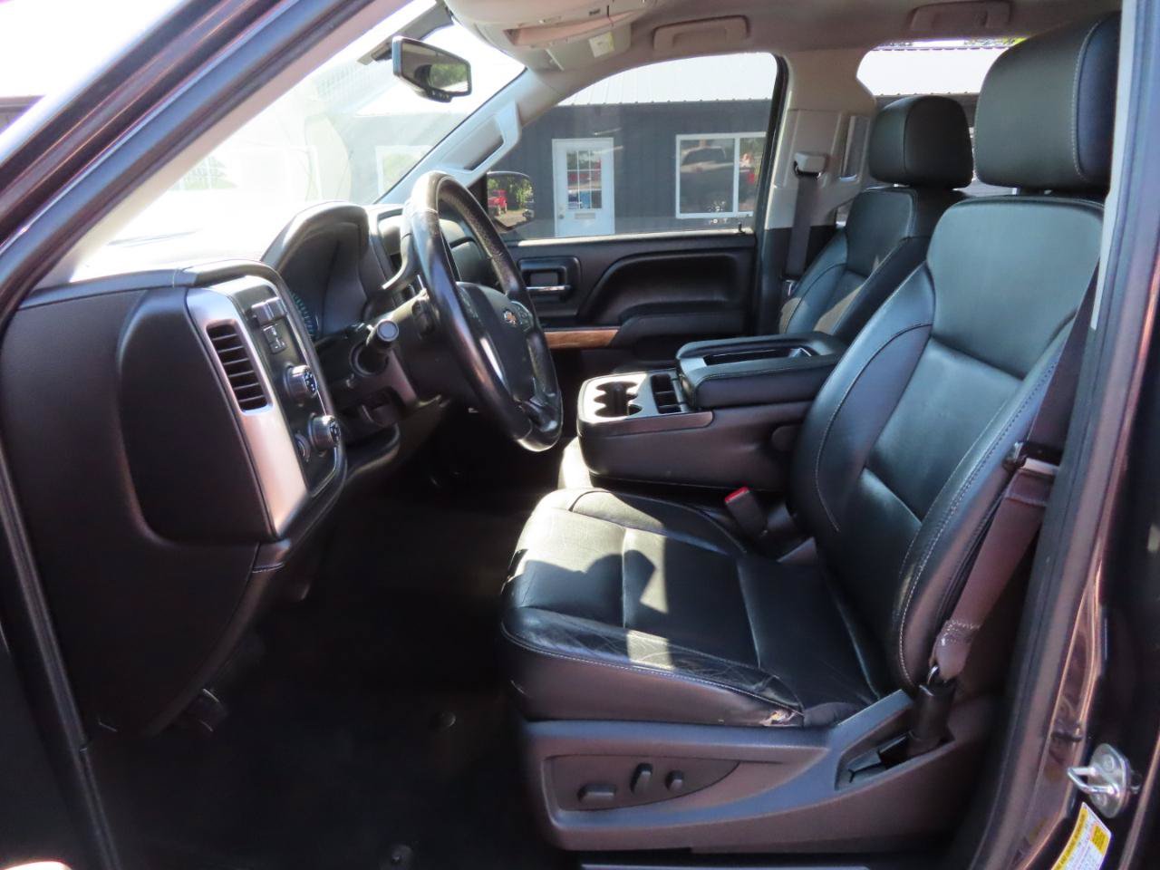 Used 2016 Chevrolet Silverado 1500 LTZ w/ Sport Package AWD/4WD image 30