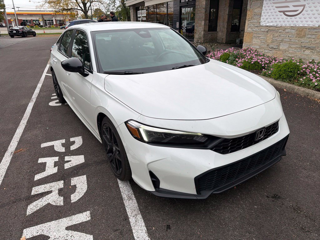 Used 2025 Honda Civic Sport image 4