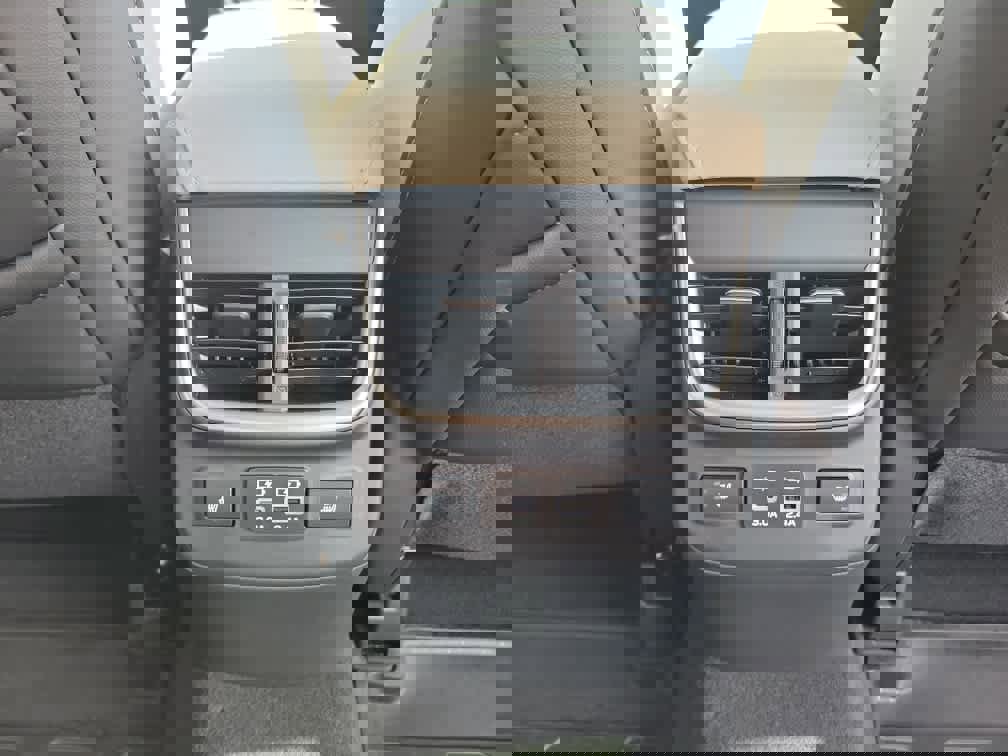 Used 2024 Subaru Legacy Limited image 32