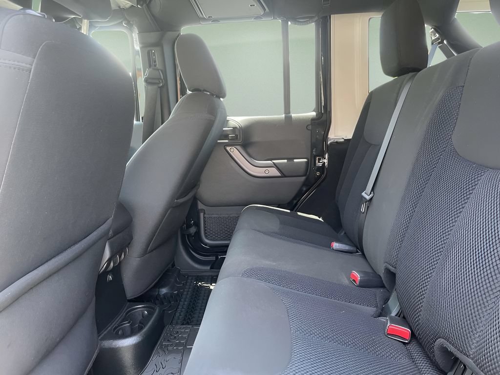 Used 2017 Jeep Wrangler Unlimited Sport AWD/4WD image 12