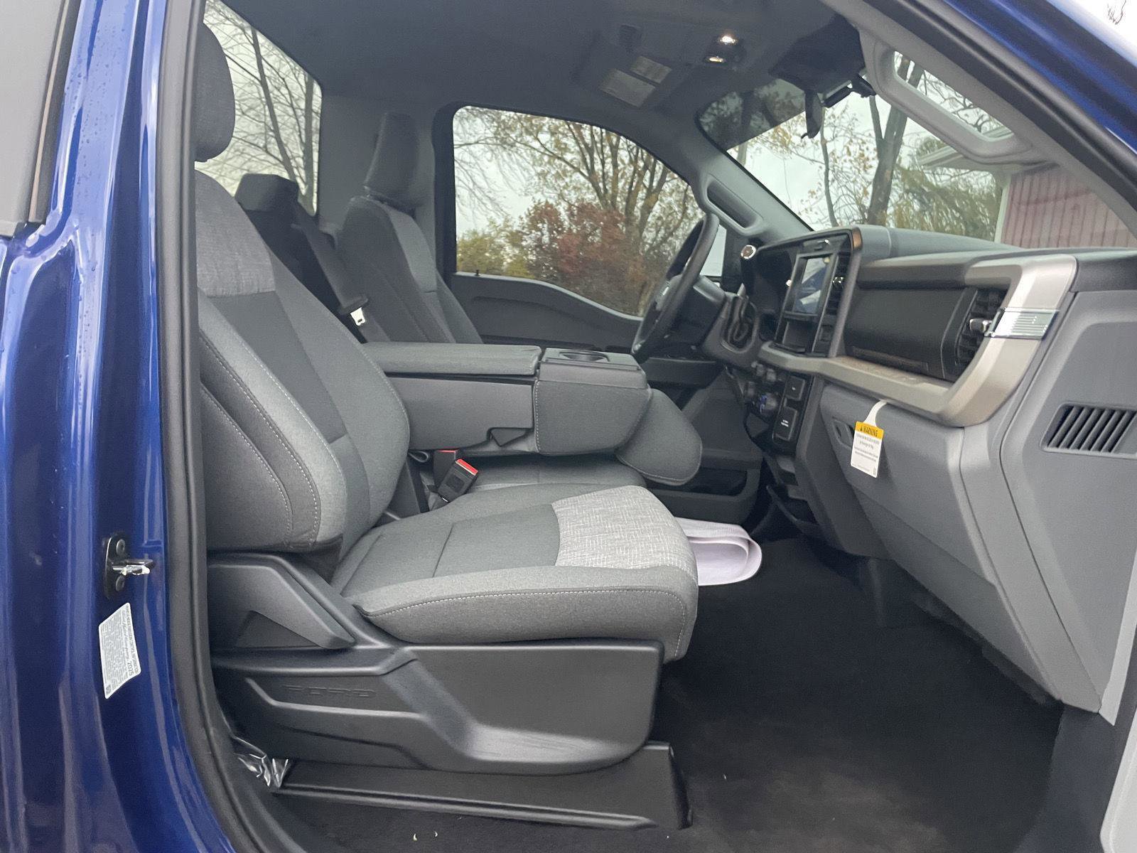 New 2026 Ford F350 XLT w/ 360-Degree Camera Package image 27