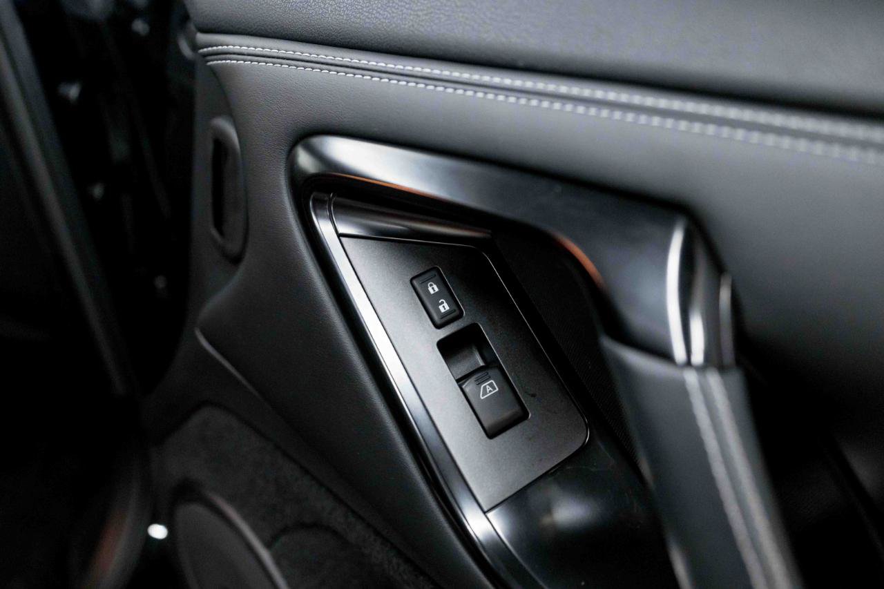 Used 2015 Nissan GT-R Premium AWD/4WD image 61