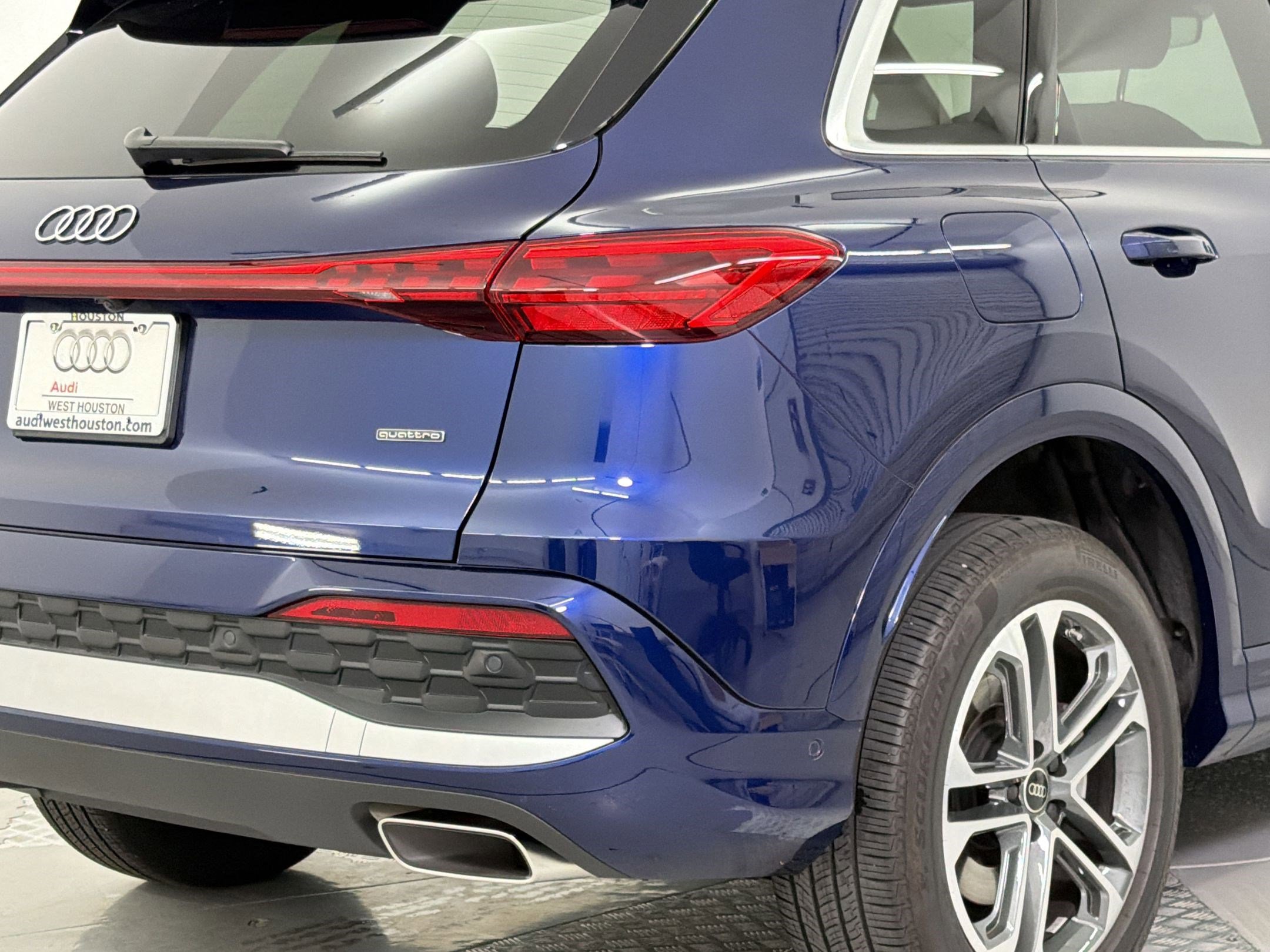 Certified 2025 Audi Q5 Premium w/ Convenience Package image 25