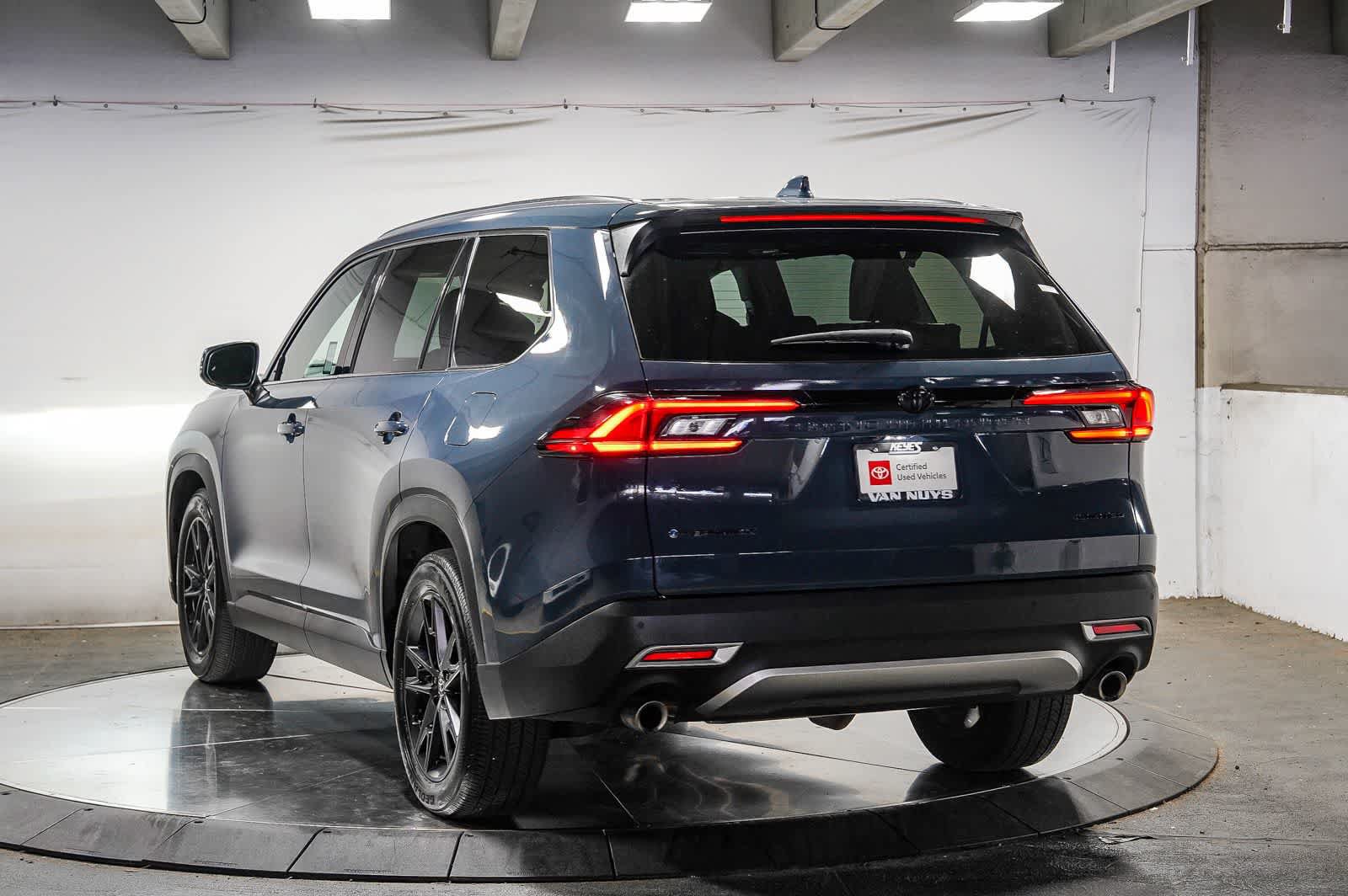 Certified 2025 Toyota Grand Highlander AWD Hybrid image 3