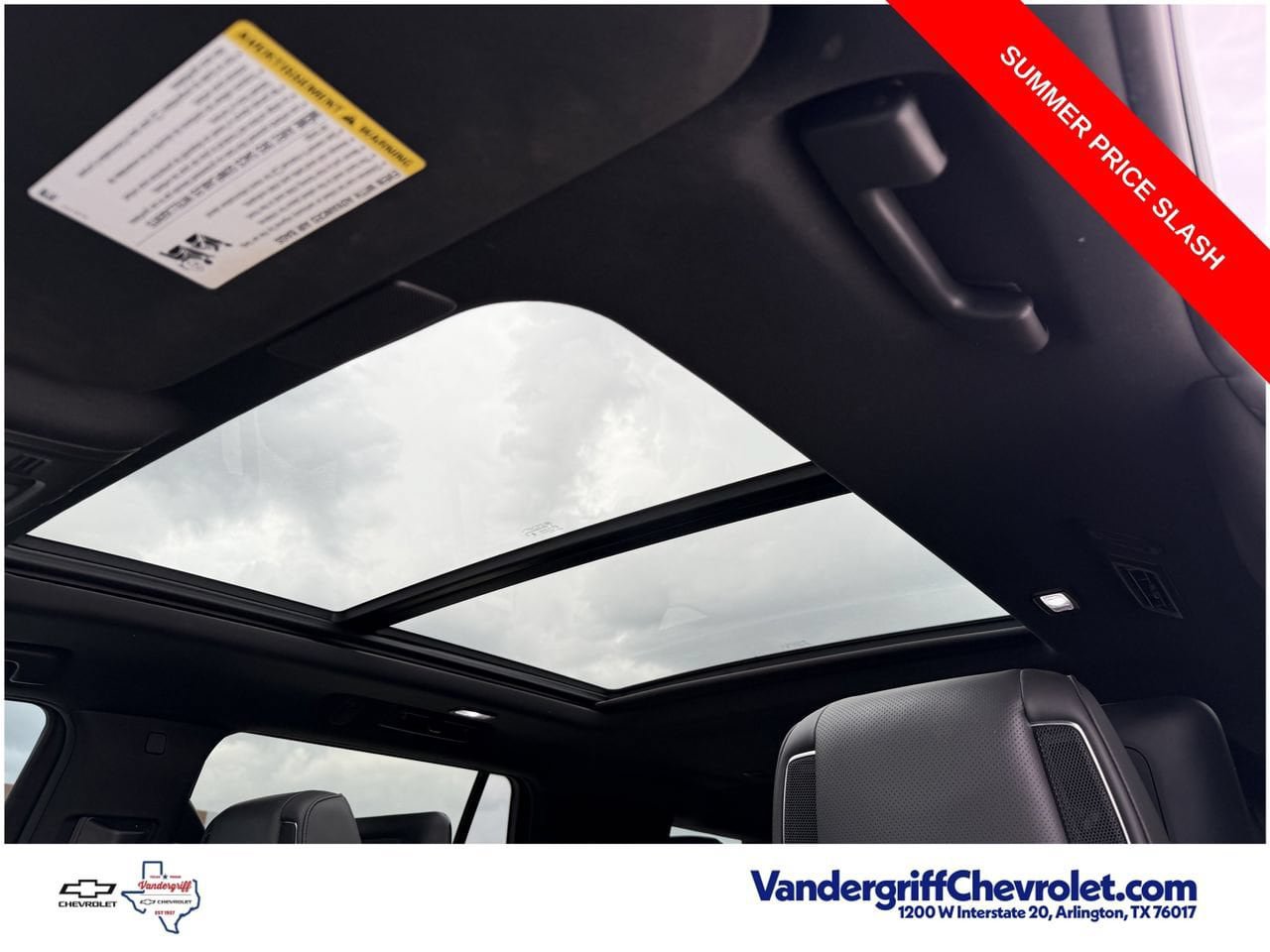 Certified 2023 Cadillac Escalade Premium Luxury w/ LPO, Floor Liner Package AWD/4WD image 21