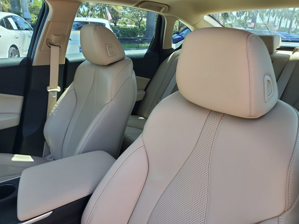 Certified 2025 Acura TLX w/ Technology Package FWD image 15