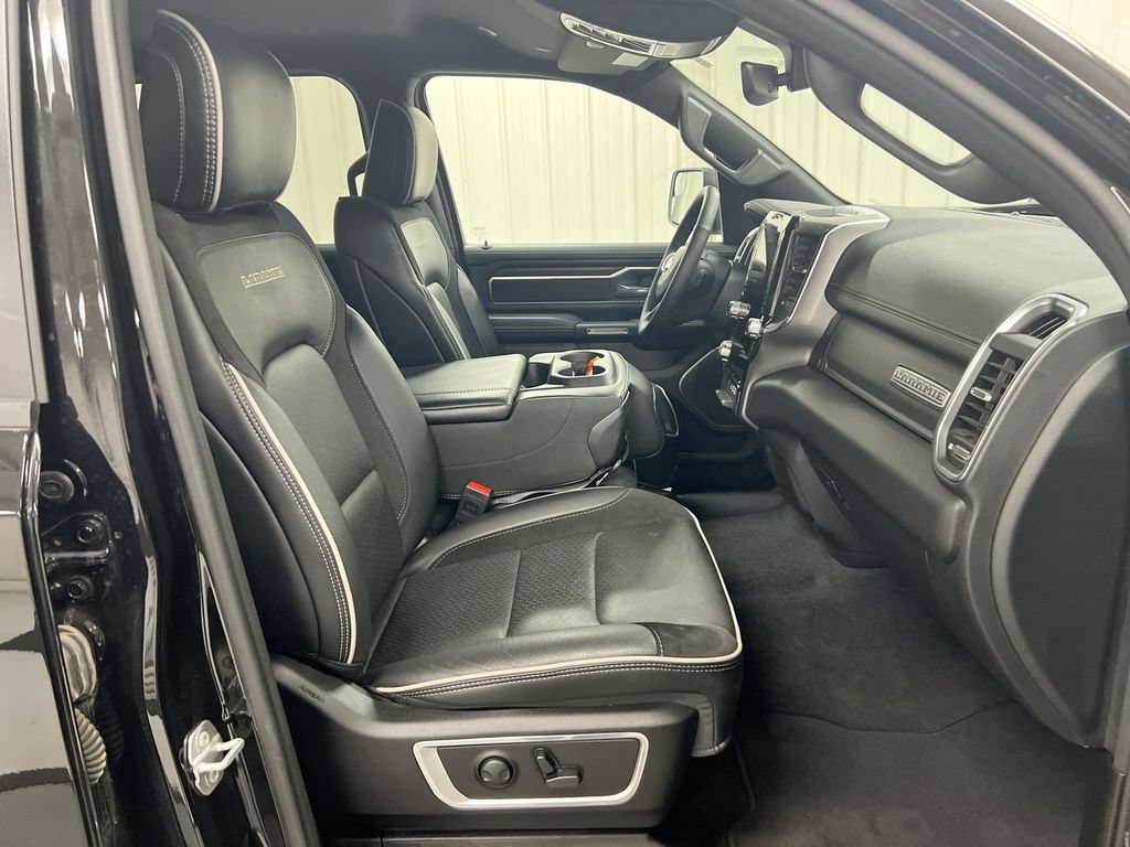 Used 2025 RAM 1500 Laramie AWD/4WD image 22