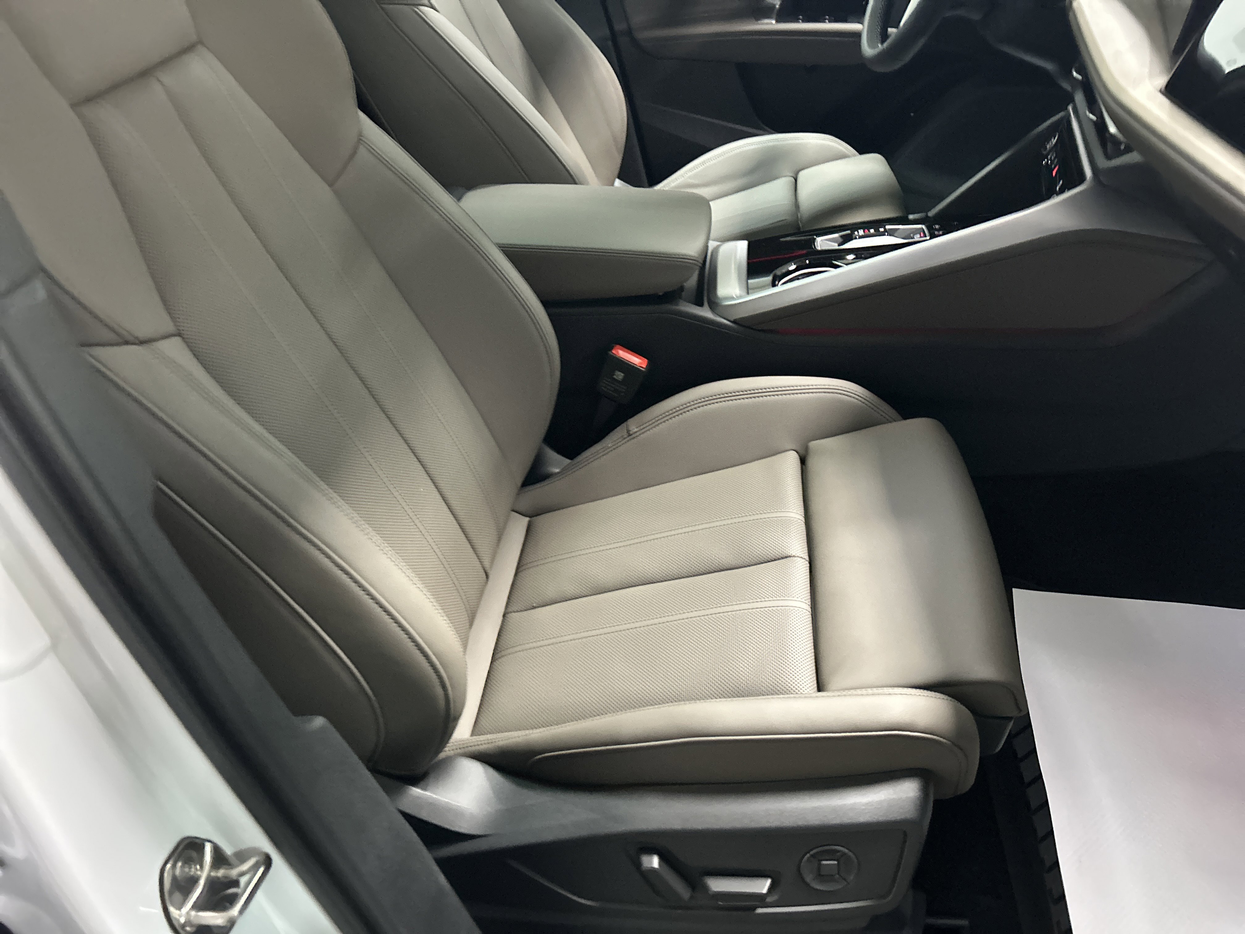 New 2025 Audi Q5 Premium Plus AWD/4WD image 40
