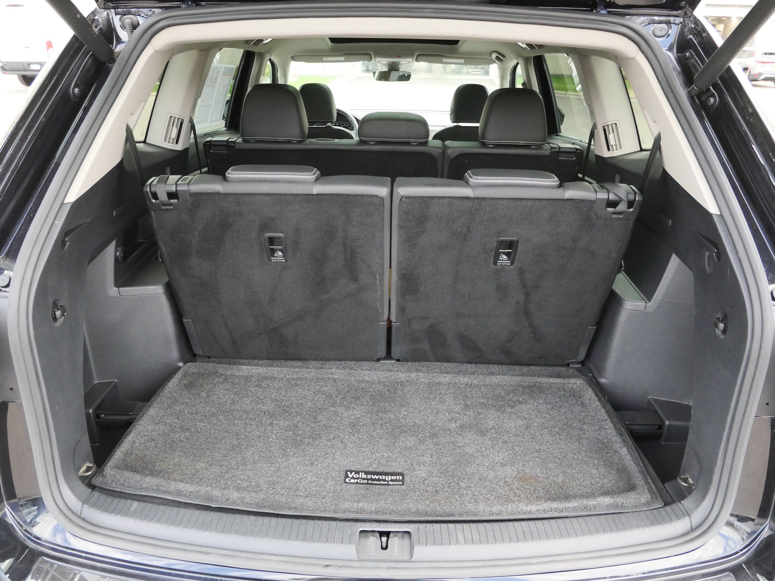 Used 2023 Volkswagen Atlas SEL AWD/4WD image 18