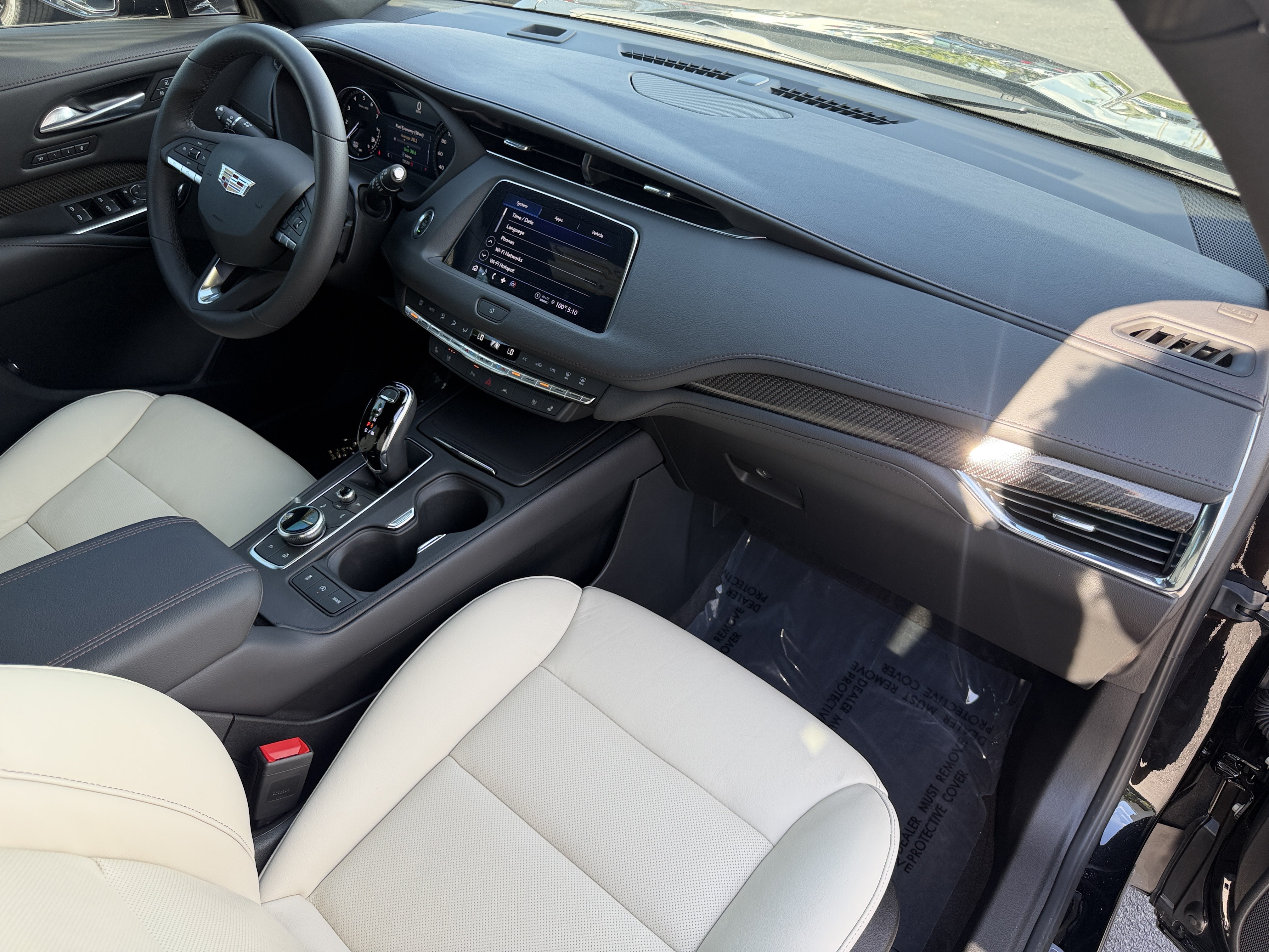 Certified 2023 Cadillac XT4 Sport FWD image 13