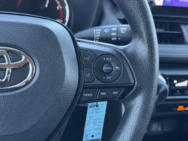 Used 2025 Toyota RAV4 LE FWD image 21