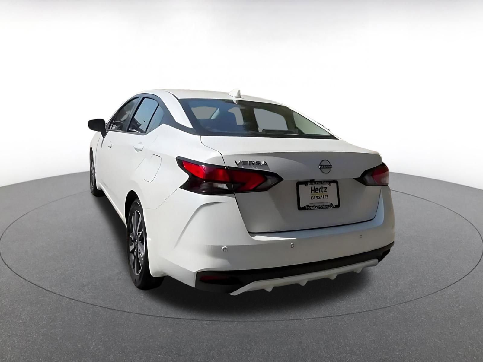 Used 2025 Nissan Versa SV w/ Trunk Package image 11