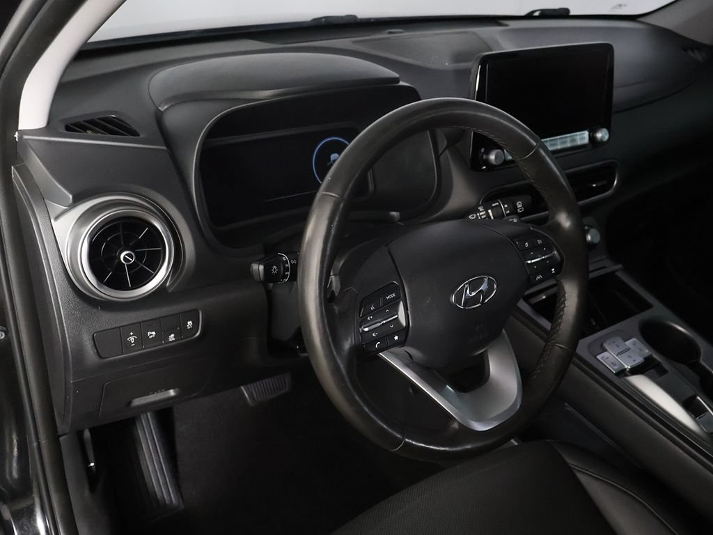 Used 2022 Hyundai Kona Limited w/ Cargo Package FWD image 27