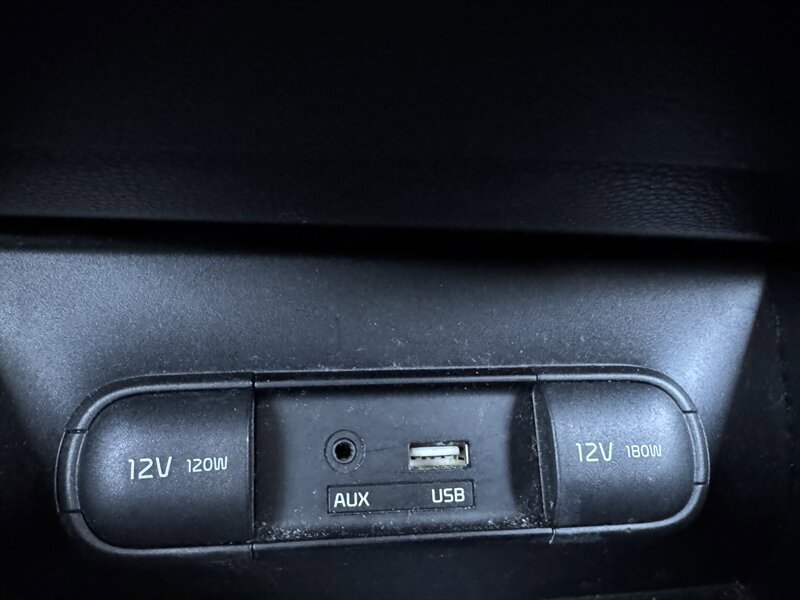Used 2016 Kia Soul image 22