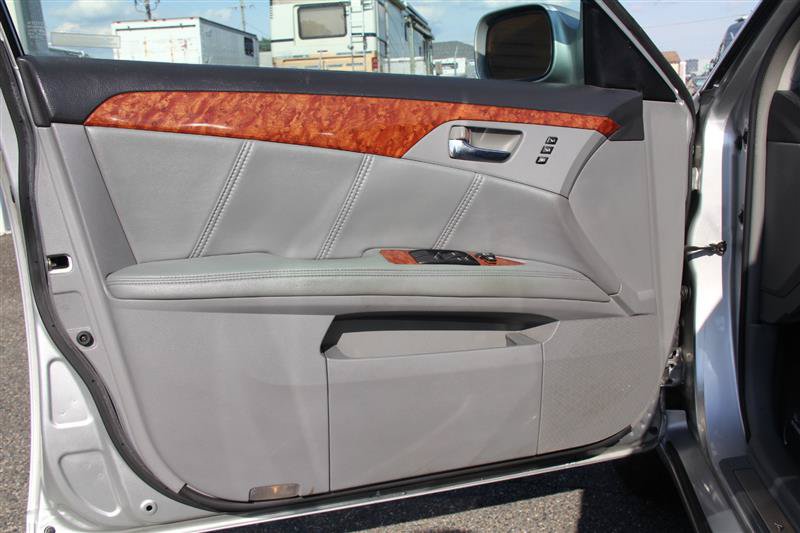 Used 2006 Toyota Avalon Limited FWD image 15