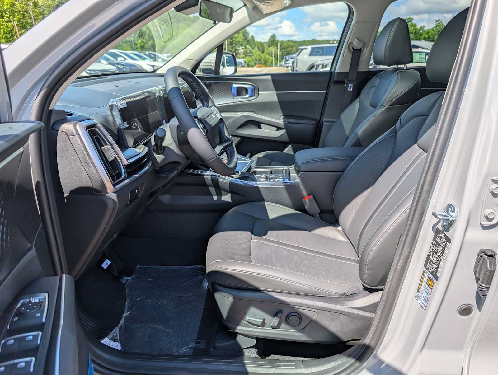 New 2026 Kia Sorento S AWD/4WD image 4