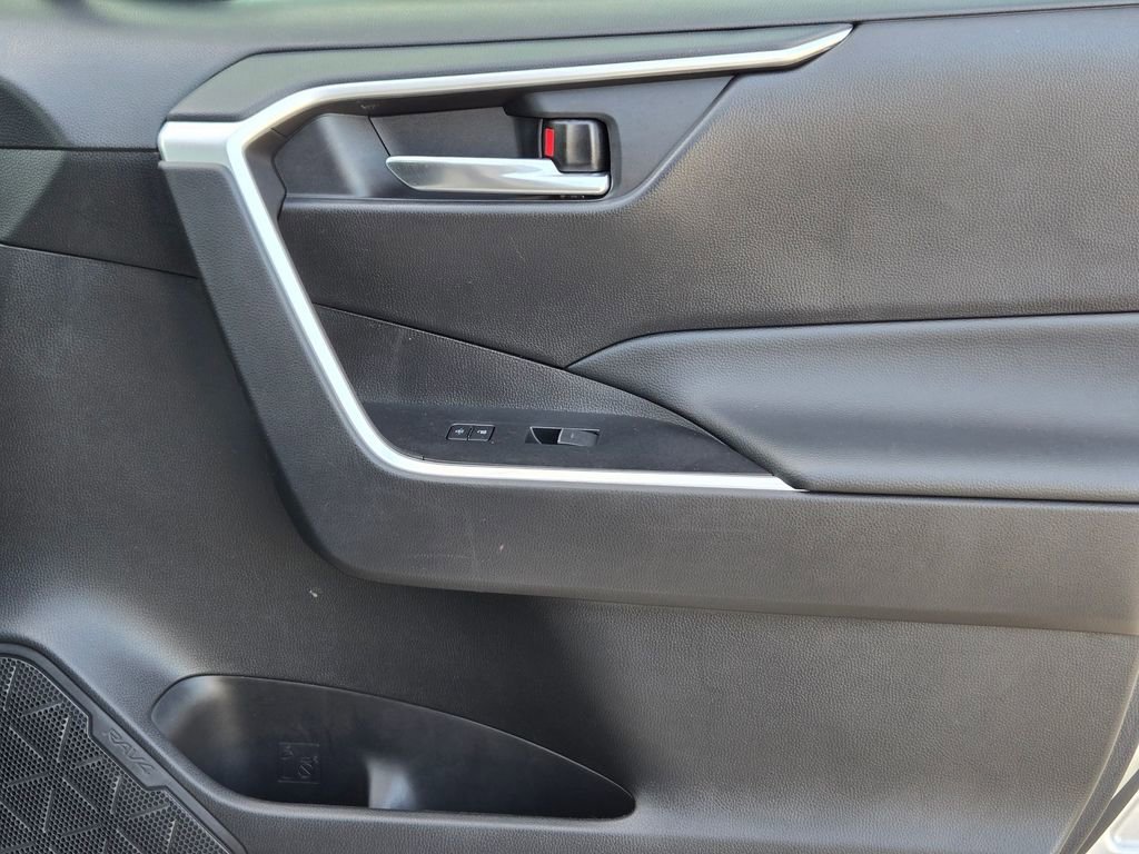 Used 2024 Toyota RAV4 XLE w/ Convenience Package image 26