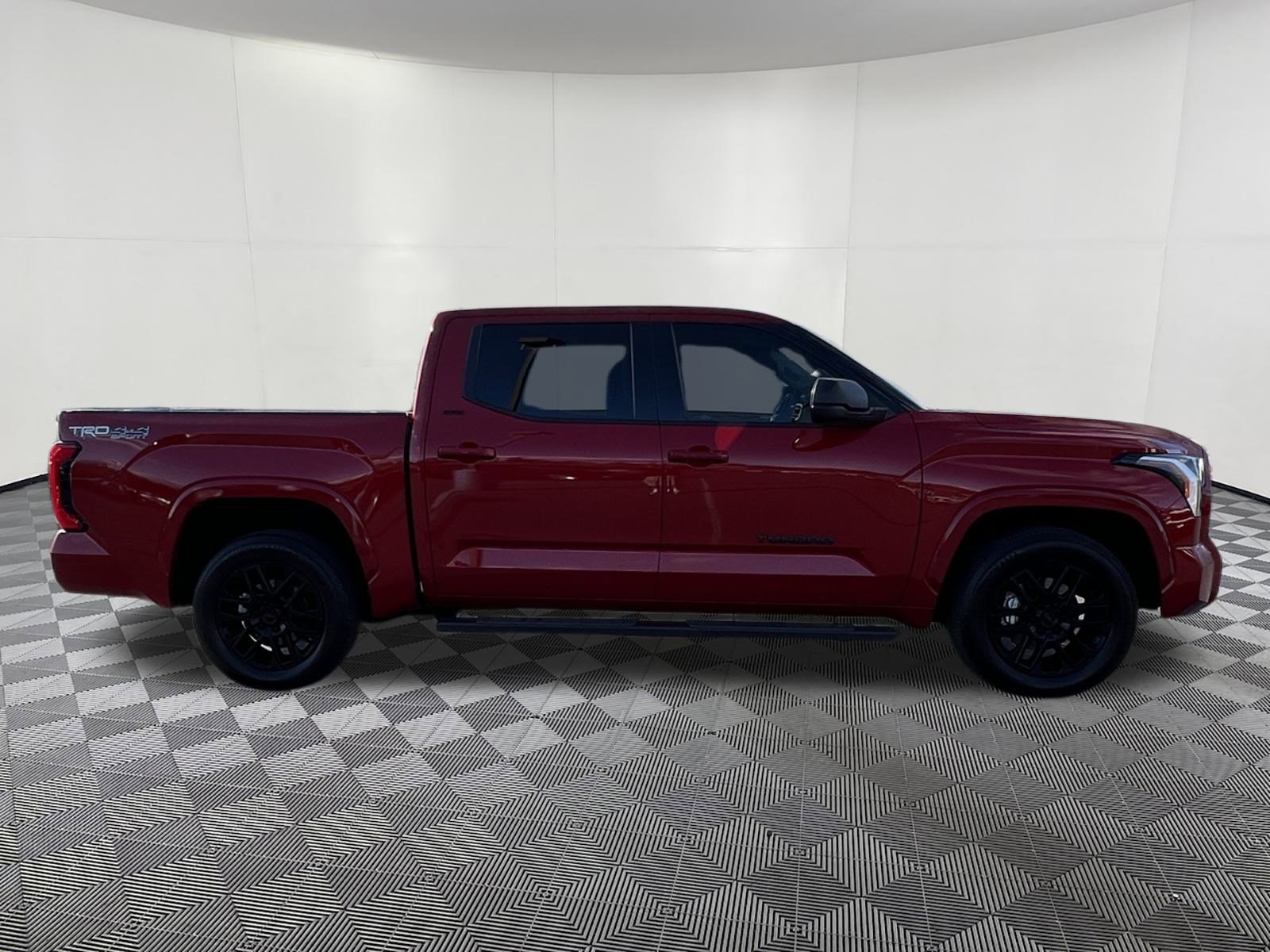 Used 2022 Toyota Tundra SR5 image 7
