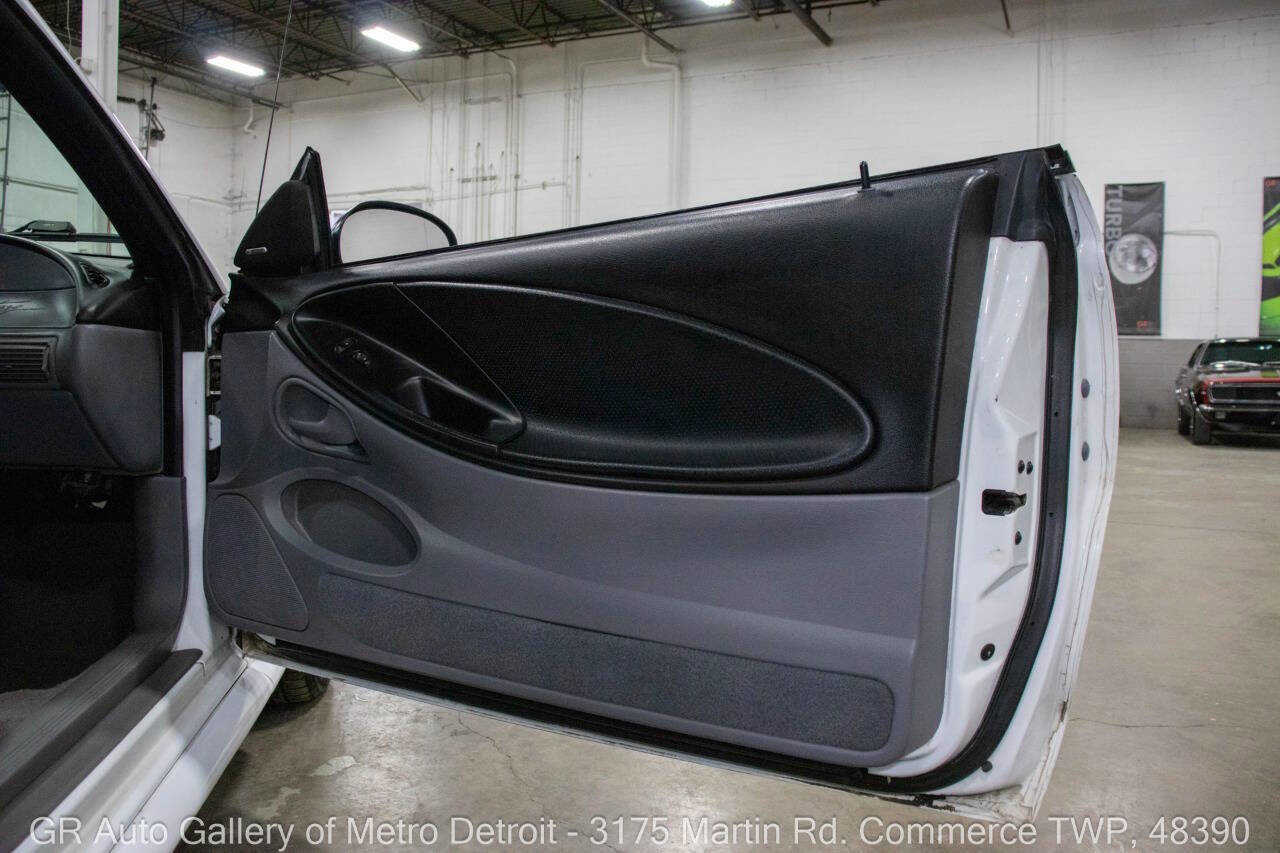Used 1995 Ford Mustang GT image 39