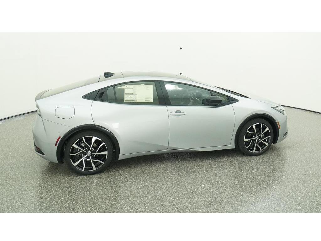 New 2026 Toyota Prius Plug-In Hybrid image 10