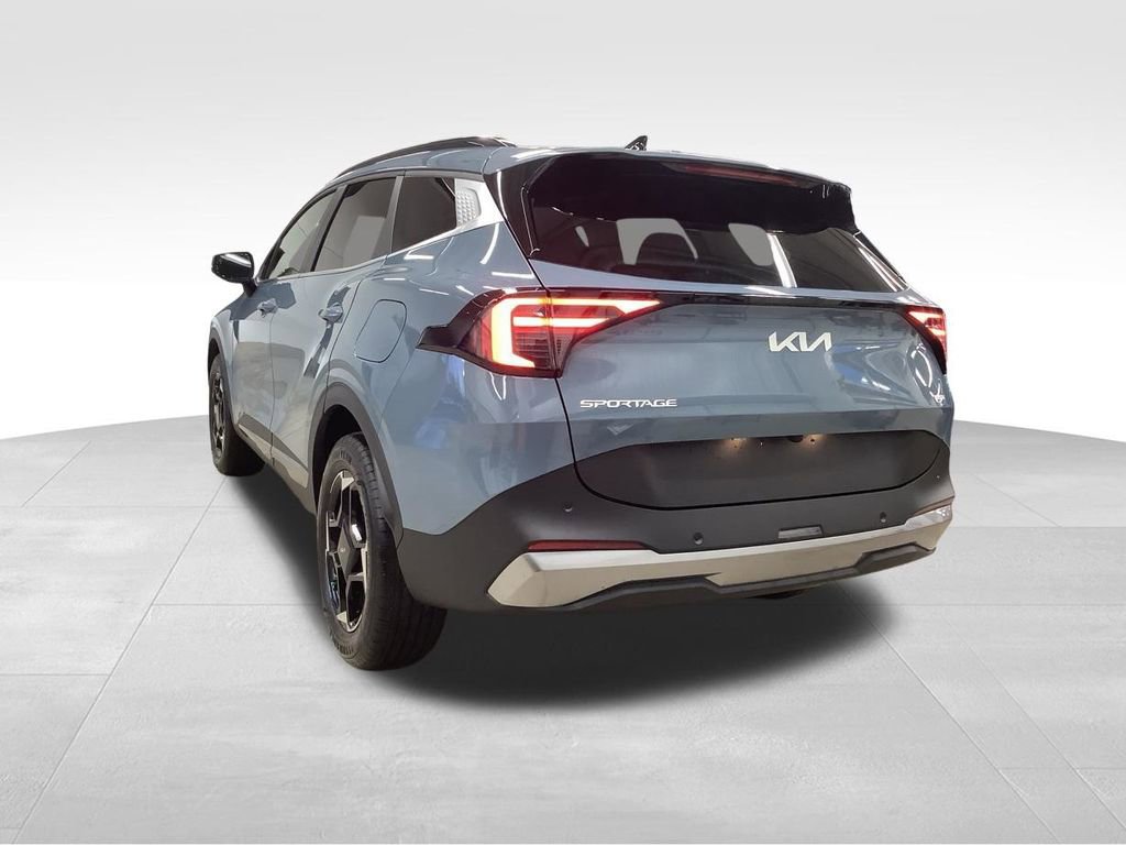 Certified 2026 Kia Sportage EX AWD/4WD image 4