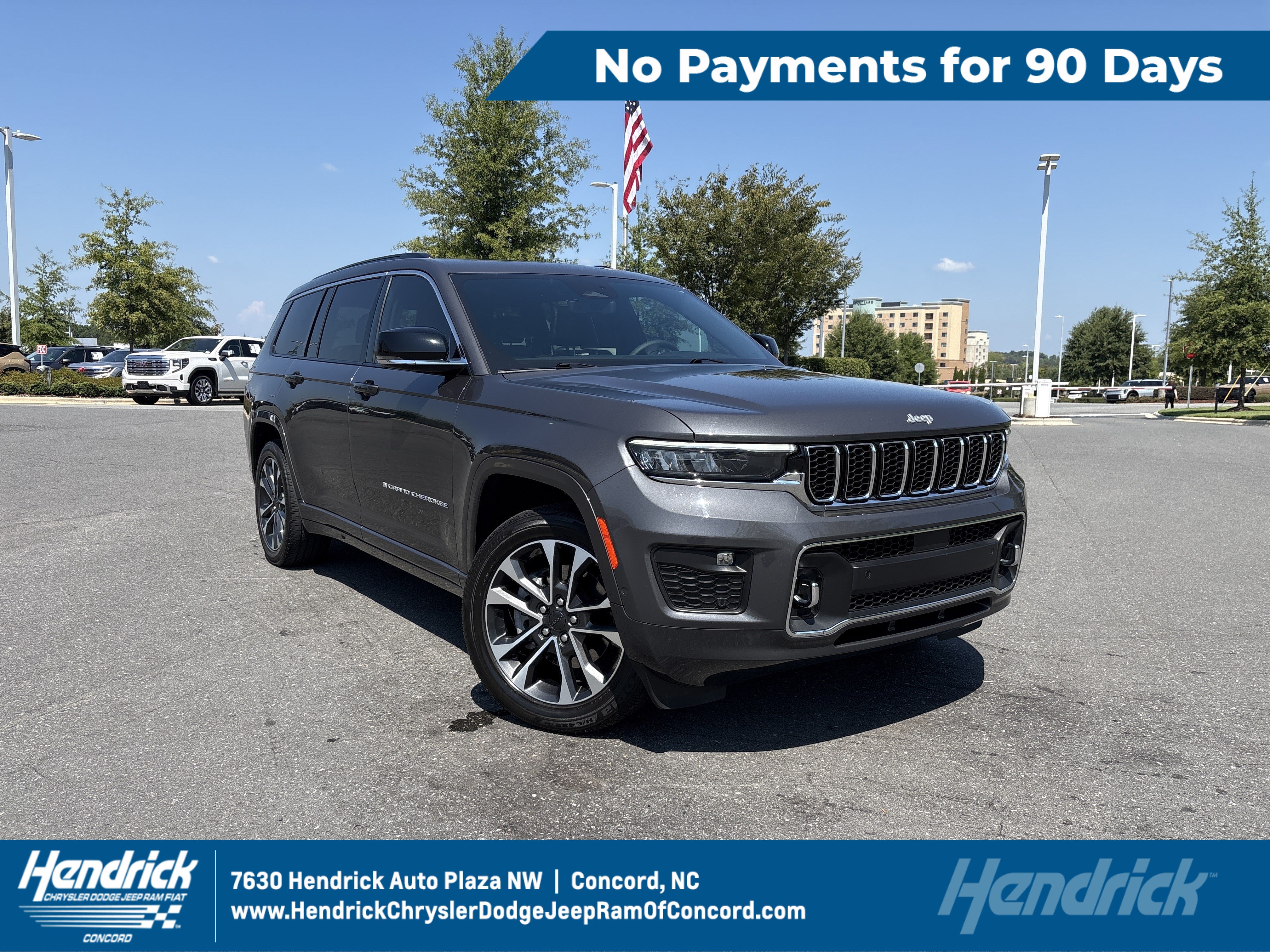 Used 2024 Jeep Grand Cherokee L Overland w/ Luxury Tech Group IV AWD/4WD image 1