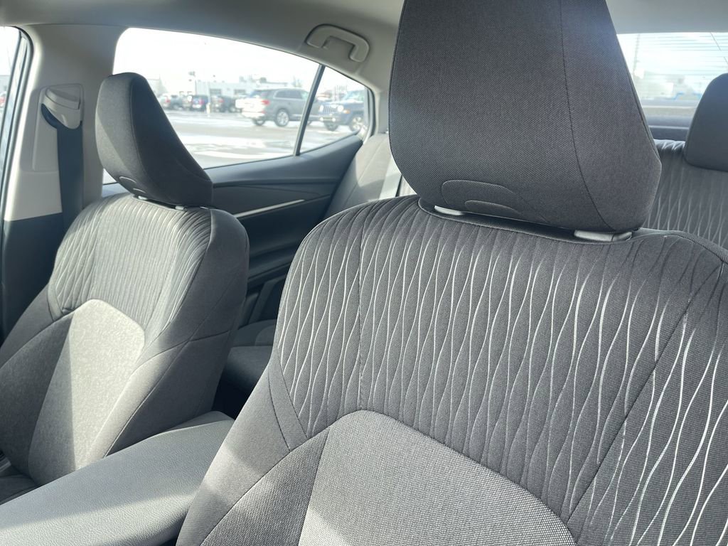 Used 2025 Toyota Camry LE w/ Convenience Package image 16