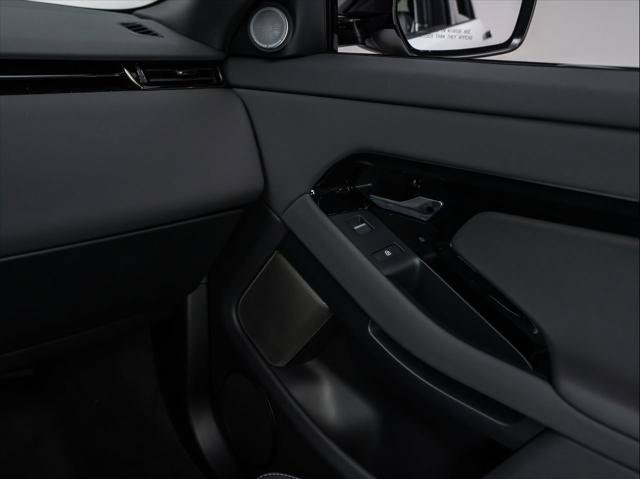 New 2026 Land Rover Range Rover Evoque Hoxton AWD/4WD image 31