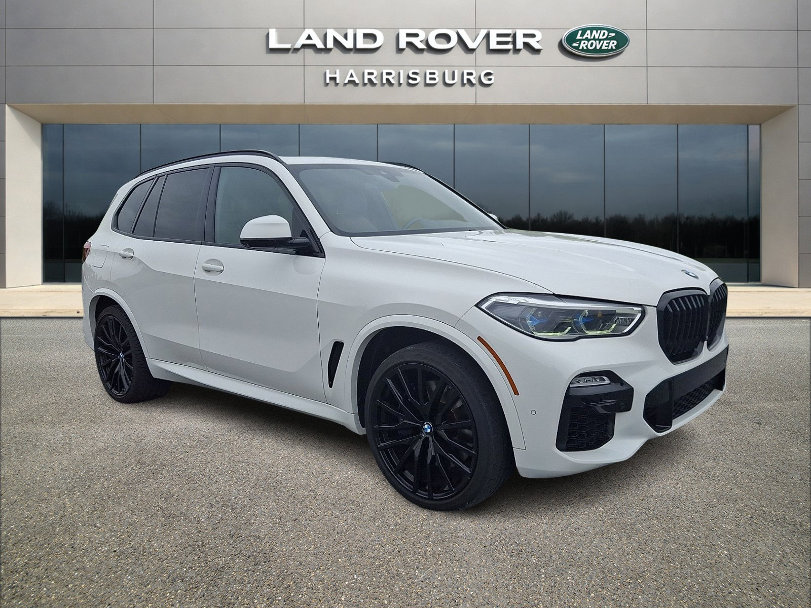 Used 2020 BMW X5 M50i w/ Executive Package AWD/4WD image 5