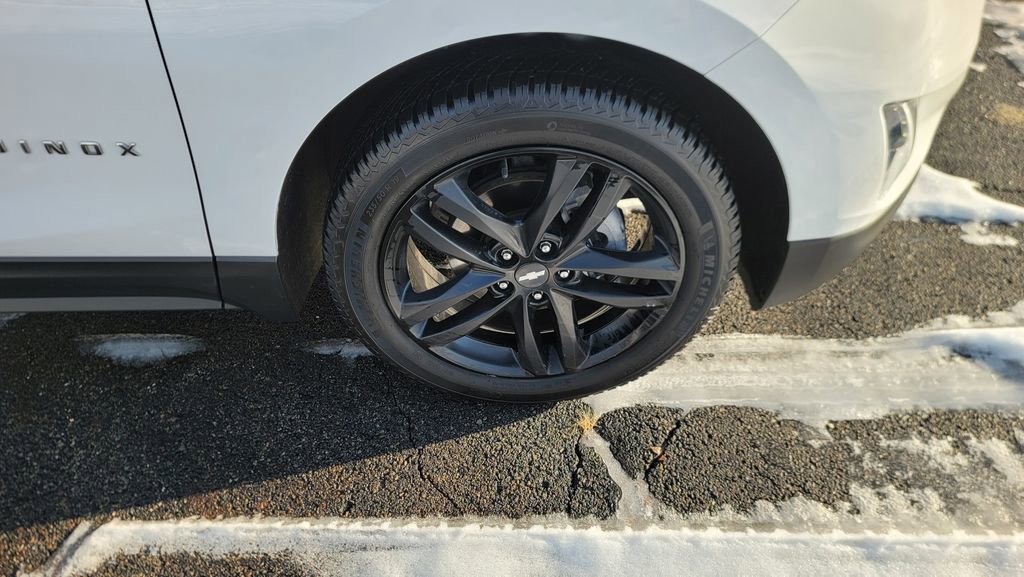 Used 2020 Chevrolet Equinox LT w/ Sport Edition image 15