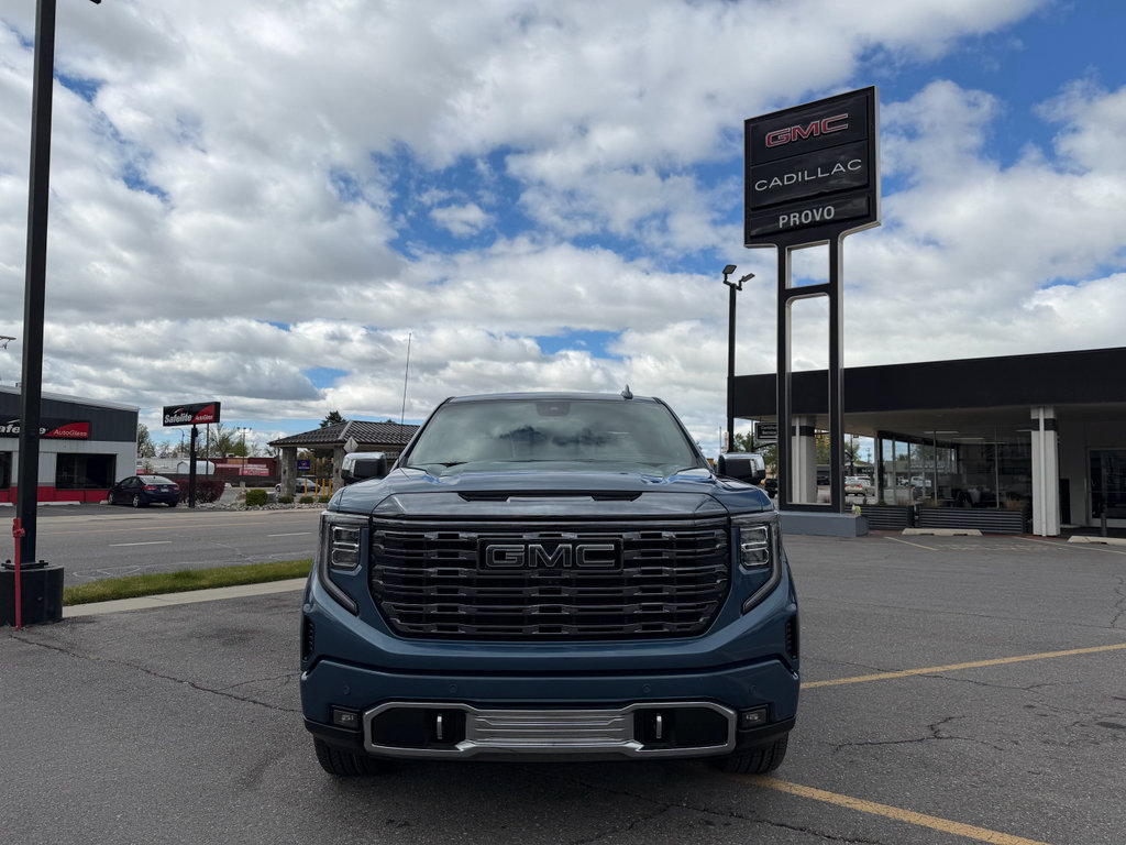 Used 2024 GMC Sierra 1500 Denali Ultimate image 3