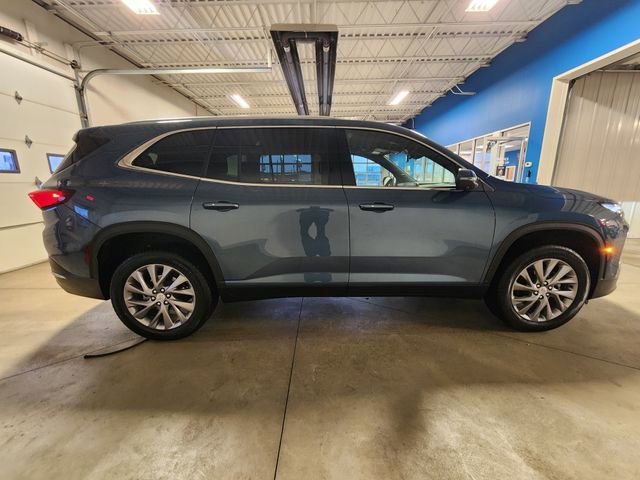 Used 2025 Buick Enclave Preferred image 5
