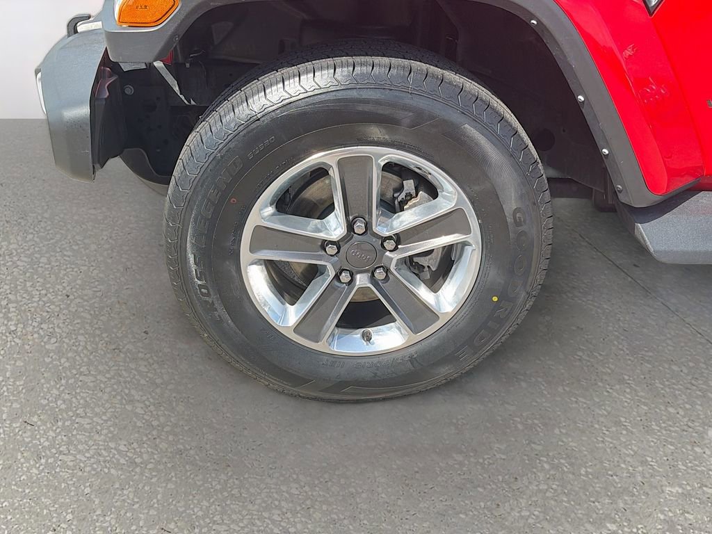 Used 2022 Jeep Wrangler Unlimited Sahara w/ Cold Weather Group image 39