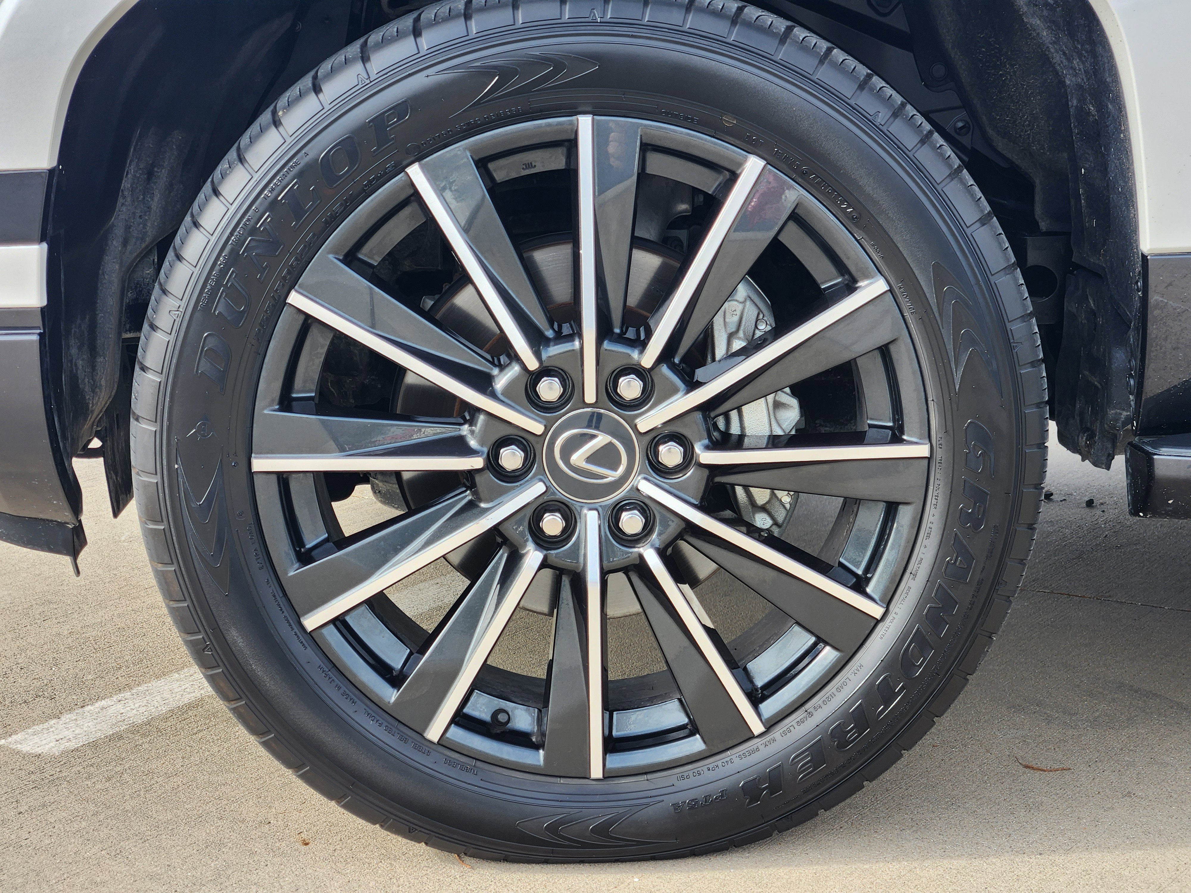 Used 2024 Lexus GX 550 image 15