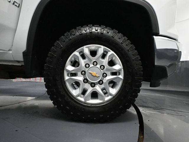 Used 2024 Chevrolet Silverado 3500 LT image 18