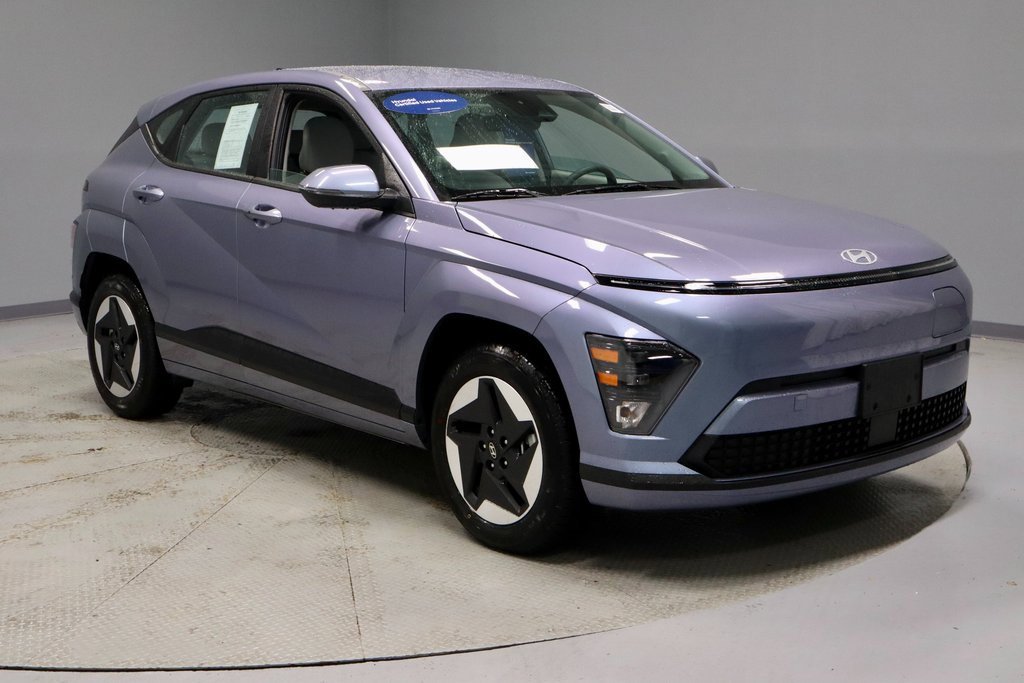 Certified 2024 Hyundai Kona SE image 1