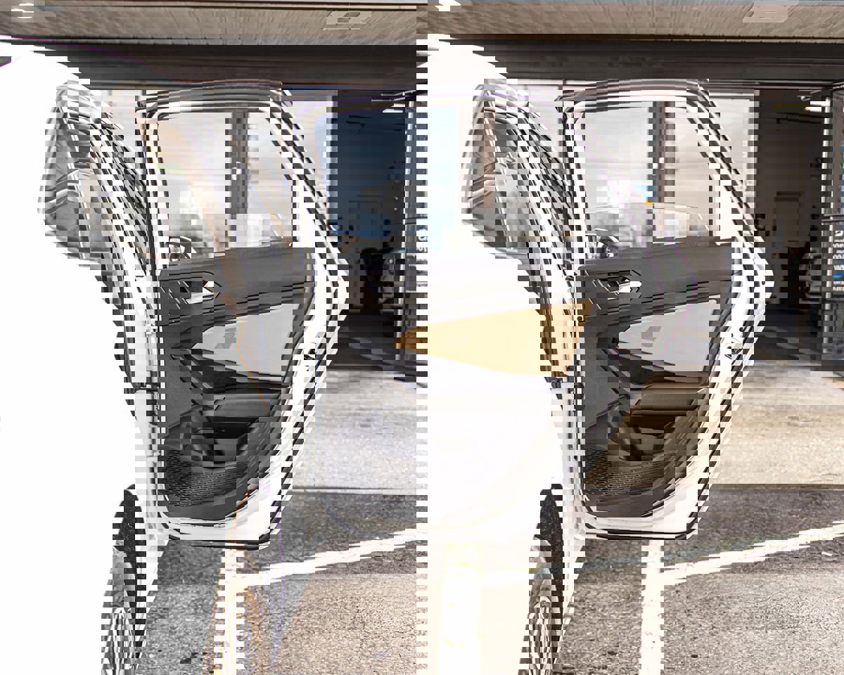 Used 2019 Volkswagen Jetta SE image 37