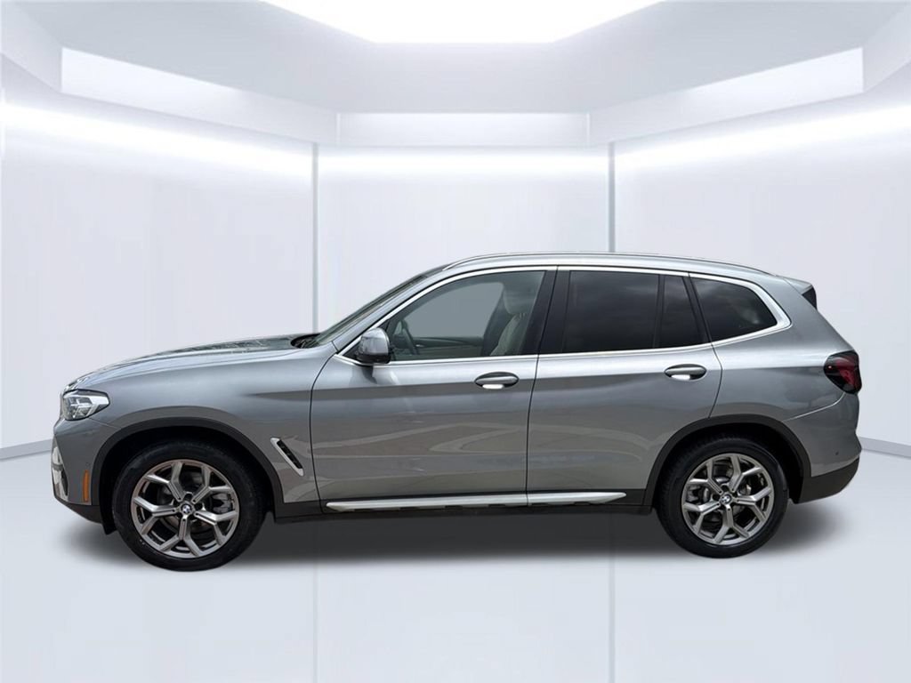 Used 2023 BMW X3 sDrive30i w/ Convenience Package RWD image 3