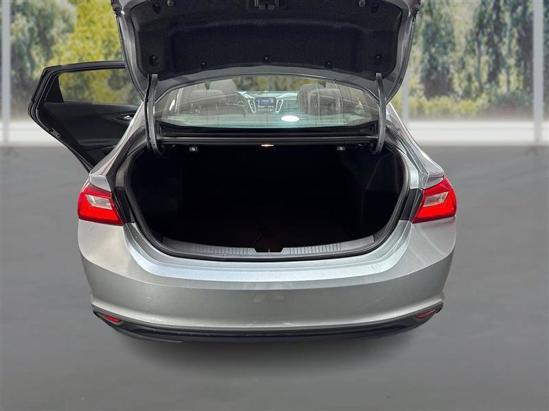 Used 2023 Chevrolet Malibu LT image 12