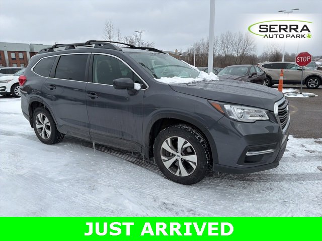 Used 2021 Subaru Ascent Premium w/ Convenience Package image 2