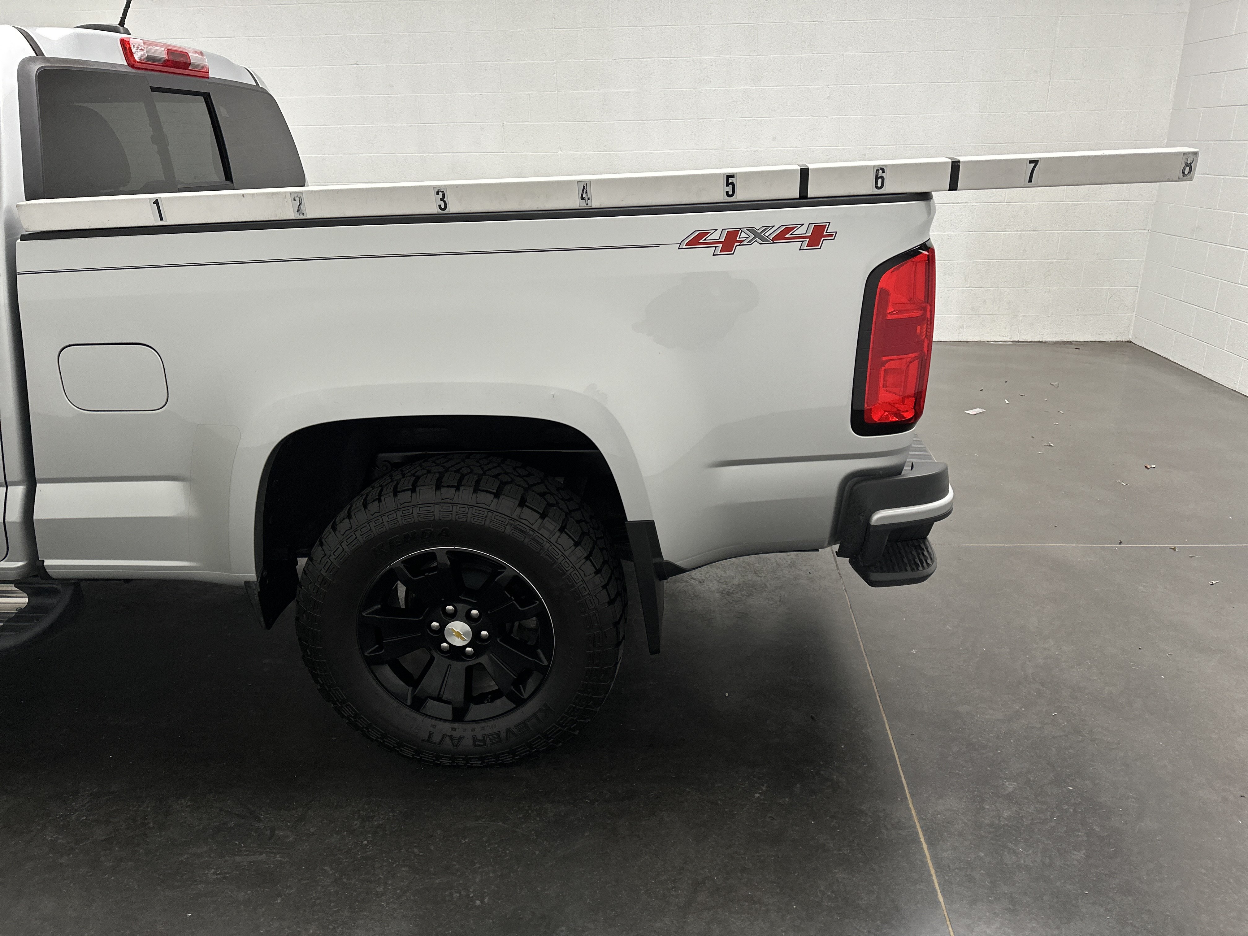 Used 2018 Chevrolet Colorado LT w/ LT Convenience Package AWD/4WD image 6