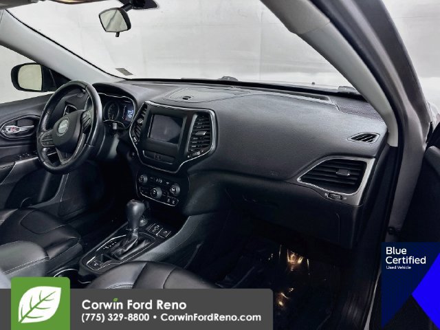 Used 2019 Jeep Cherokee Latitude Plus AWD/4WD image 30