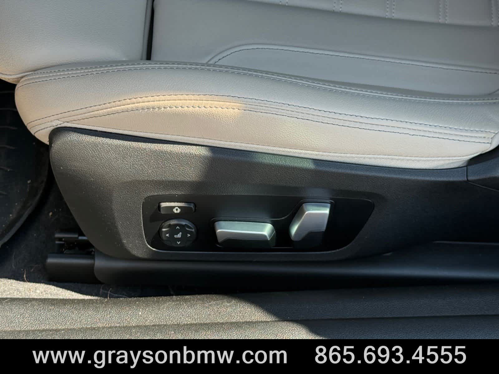 Used 2024 BMW 440i xDrive Convertible AWD/4WD image 14