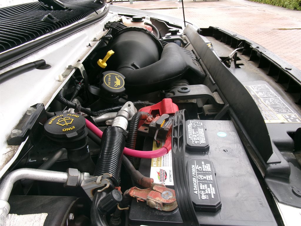 Used 2017 Ford E-350 and Econoline 350 Super Duty RWD image 53