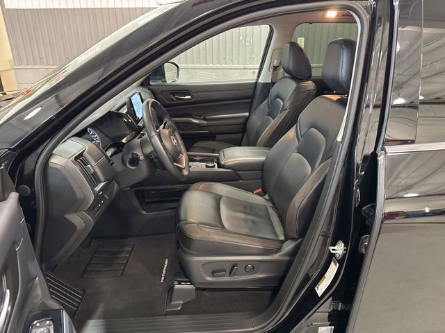 Certified 2024 Nissan Pathfinder SL w/ SL Premium Package AWD/4WD image 10