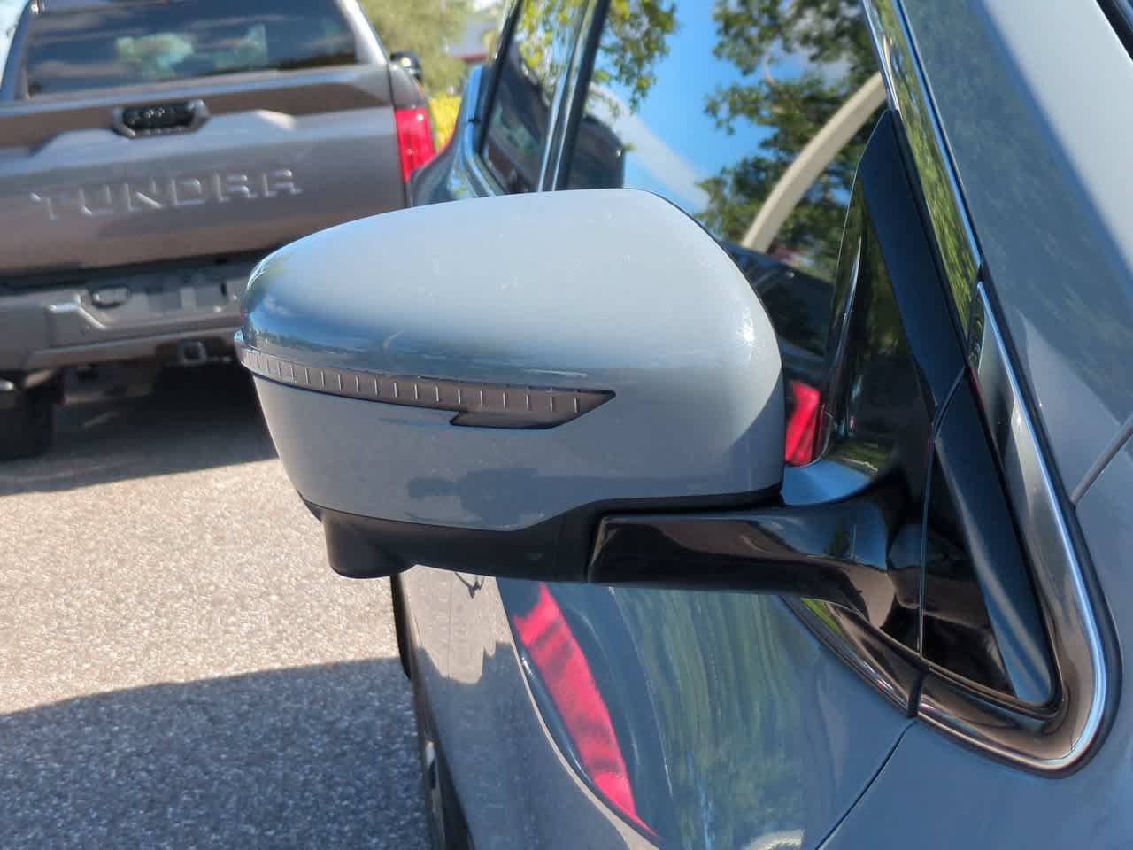 Used 2024 Nissan Murano SL FWD image 12