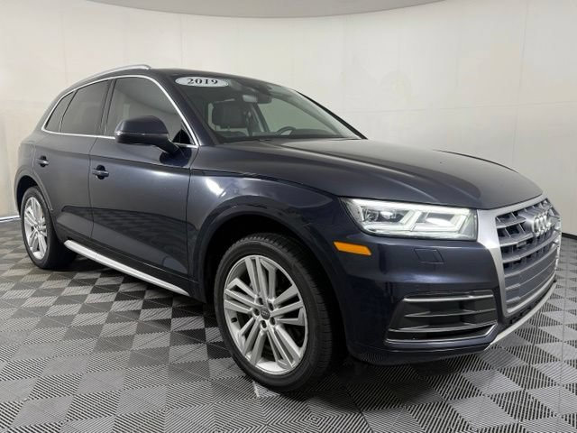 Used 2019 Audi Q5 2.0T Premium Plus w/ Premium Plus Package AWD/4WD image 9