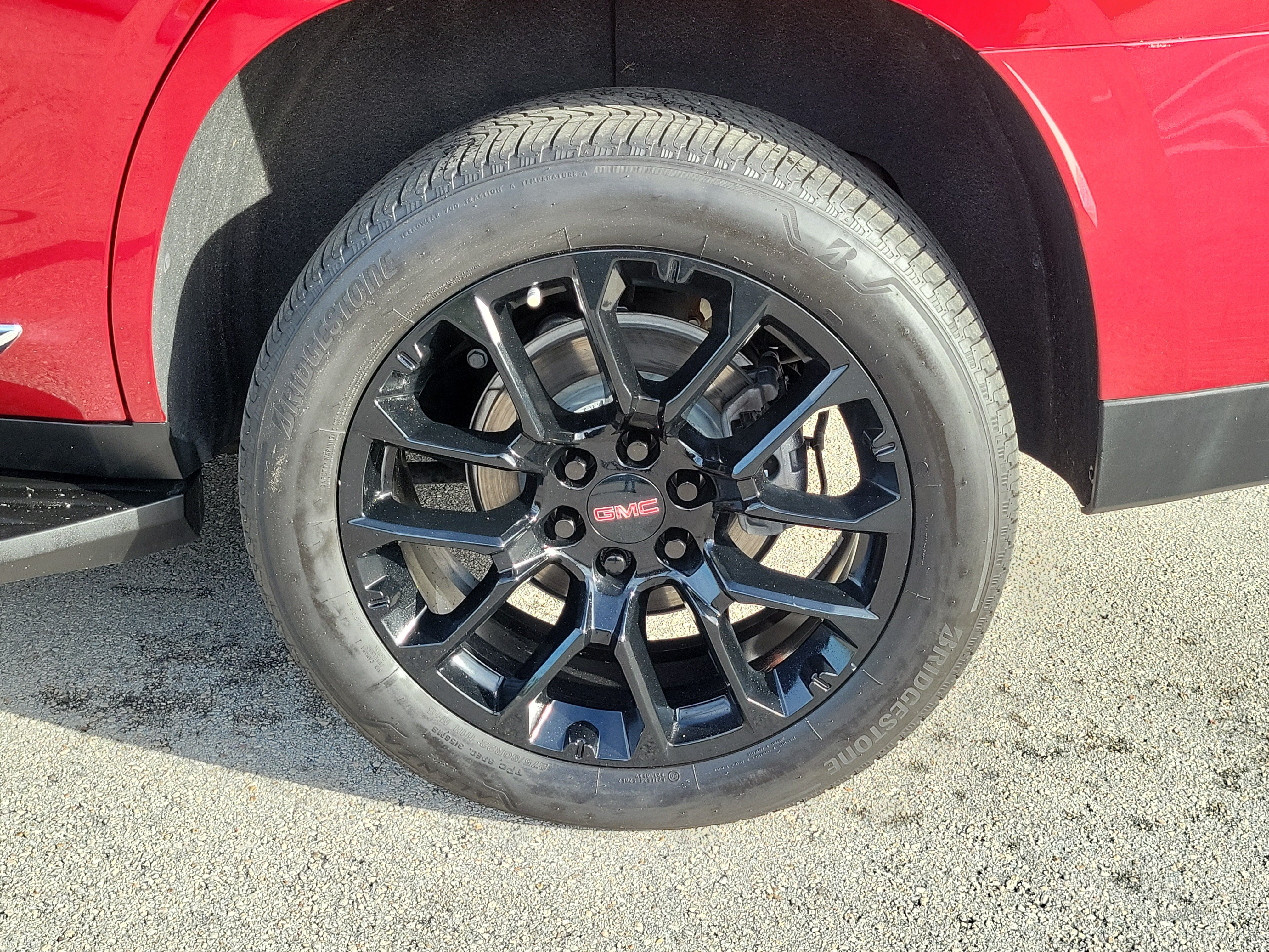 Used 2025 GMC Yukon Elevation RWD image 27
