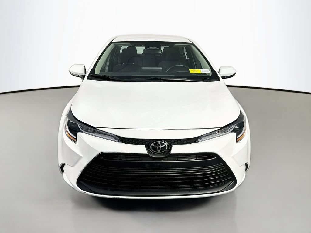 Used 2023 Toyota Corolla LE FWD video 2